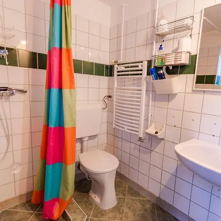 Fenyvesi Vendeghaz Apartment *